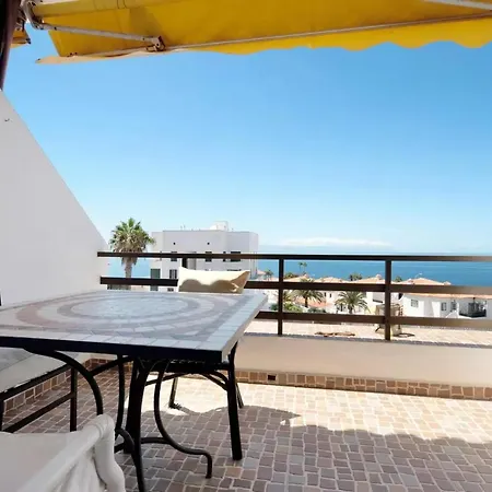 La Luna Puerto de Santiago (Tenerife)